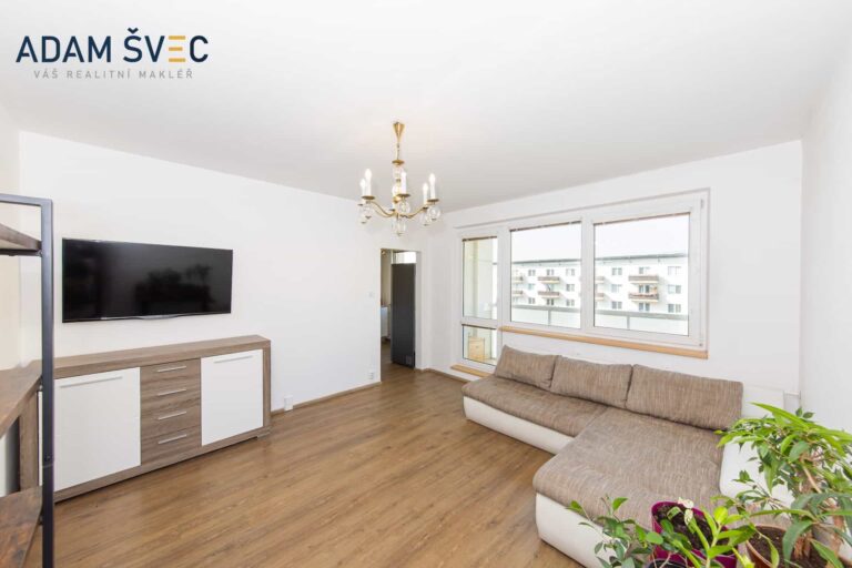 PANELOVÝ BYT 3+1, 66 m², ul. FISCHEROVA, OLOMOUC
