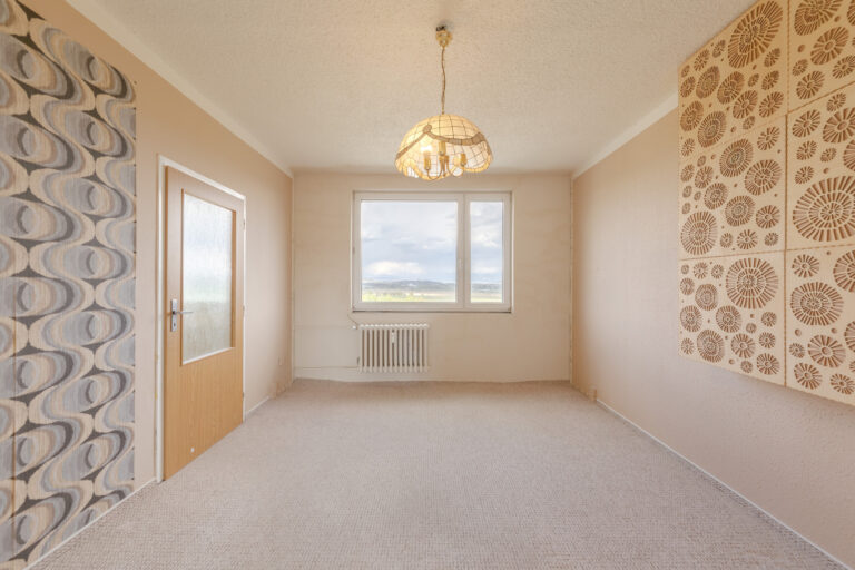 BYT 2+1 V PŮVODNÍM STAVU 63 m²,  ul. SEVEROVÝCHOD, ZÁBŘEH