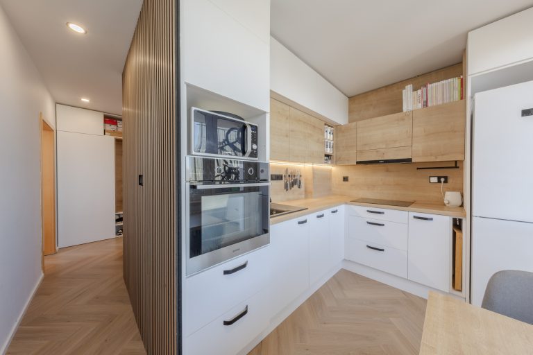 STYLOVÝ BYT 3+1, 61 m²+ 3 LODŽIE, ul. HEYROVSKÉHO, OLOMOUC